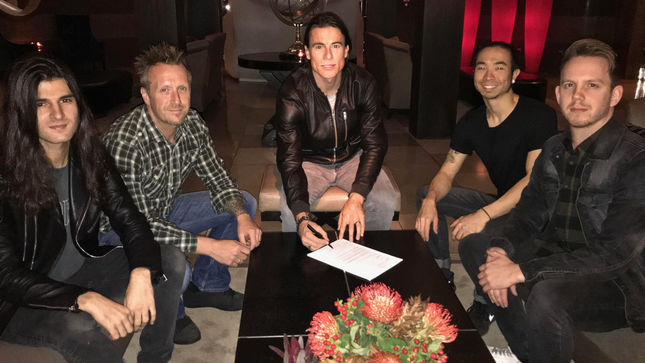 TOSELAND To Release Third Album In Fall 2018