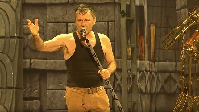IRON MAIDEN's BRUCE DICKINSON On Nearly Quitting Band During 80s Heyday - "I Just Really Questioned Whether Or Not Music, Fame, Money And Everything Else Was Worth It"