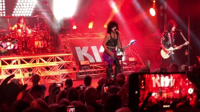 KISS Dust Off "Tomorrow And Tonight", "Is That You?" And "I" At KISS Kruise VII; Fan-Filmed Video Of Entire Second Show Posted