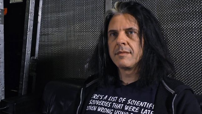 TESTAMENT Guitarist ALEX SKOLNICK - "When I Was 10 I Discovered KISS... That Was When I Had To Learn Guitar"; Video