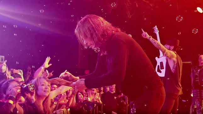 OZZY OSBOURNE Performs With ROYAL MACHINES In California; BLACK SABBATH Classics, Solo Hits Included (Video)