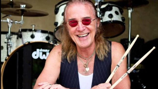 FOGHAT Drummer ROGER EARL Narrates Frosty The Snowman (Audio)