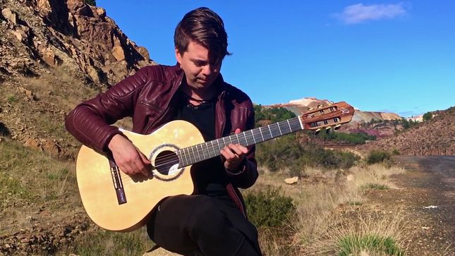 THOMAS ZWIJSEN Covers METALLICA Classic “Enter Sandman”; Acoustic / Classical Fingerstyle Video Streaming