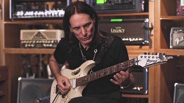 STEVE VAI - The Steve Vai Guitar Method Episode 3: String Bends; Video