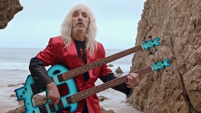SPINAL TAP Bassist DEREK SMALLS To Release New Solo Album In April; "Smalls Change" Video Streaming