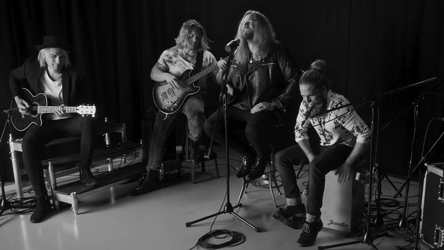 INGLORIOUS Perform "Breakaway" At YouTube Space London; Live Acoustic Video Streaming