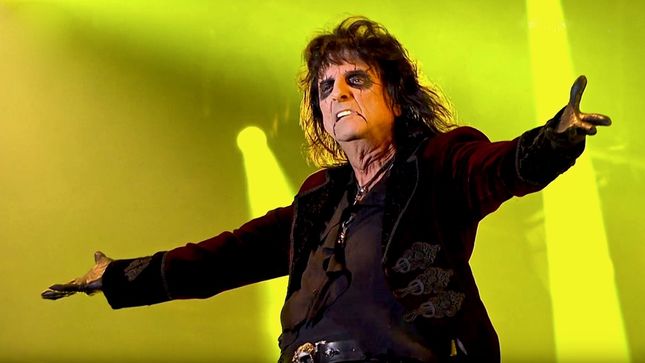ALICE COOPER Signs Marketing / Administration Deal With Primary Wave Music Publishing