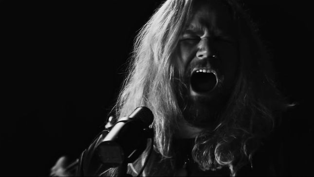 INGLORIOUS Perform "Read All About It" At YouTube Space London; Live Acoustic Video Streaming