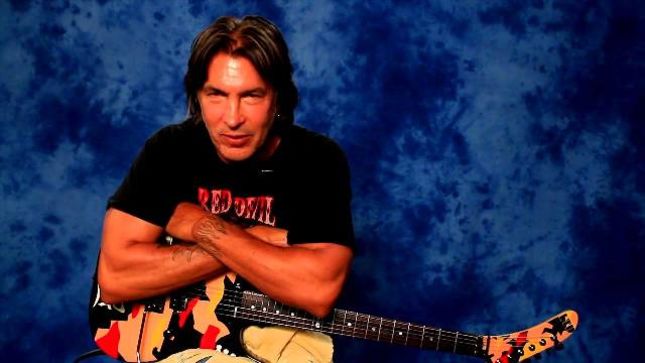 GEORGE LYNCH On Working With Former DOKKEN Bandmate JEFF PILSON In SUPER STROKE - "We're Out Of Our Minds Having So Much Fun"