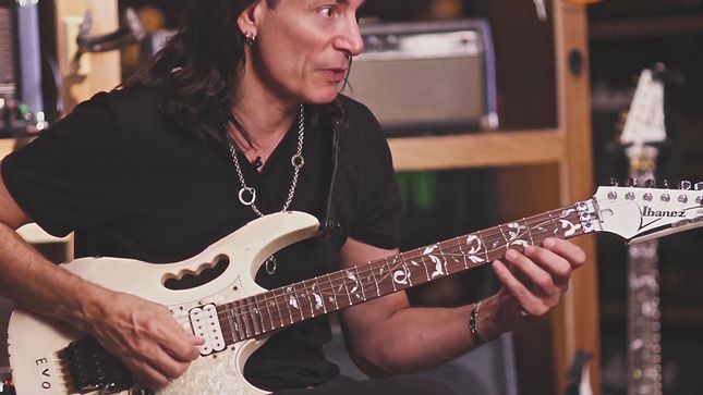 STEVE VAI - The Steve Vai Guitar Method Episode 7: Rhythm And Practice Routines; Video