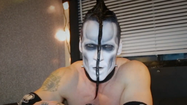 MISFITS Guitarist DOYLE Admits "I'm A Perfectionist" In New Video Interview