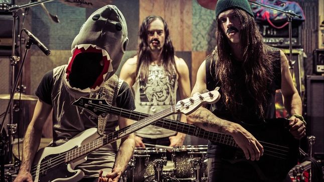 FREEDUMB - SKULL FIST Frontman ZACH SLAUGHTER Launches New Project ; Promo Video Streaming