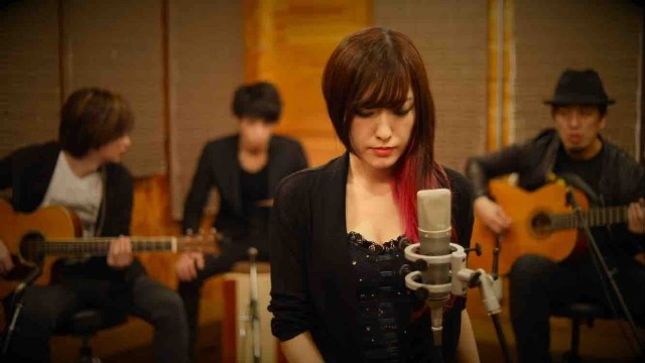 EAST MEETS WEST PROJECT Vocalist MAKI OYAMA Releases Live Acoustic Cover Of LOUDNESS Classic "Crazy Doctor" (Video)
