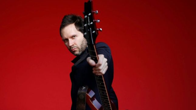 MR. BIG Guitarist PAUL GILBERT Talks Rhythmic Playing - "My Challenge As A Teacher Is To Make That Exciting To The Student" (Video)