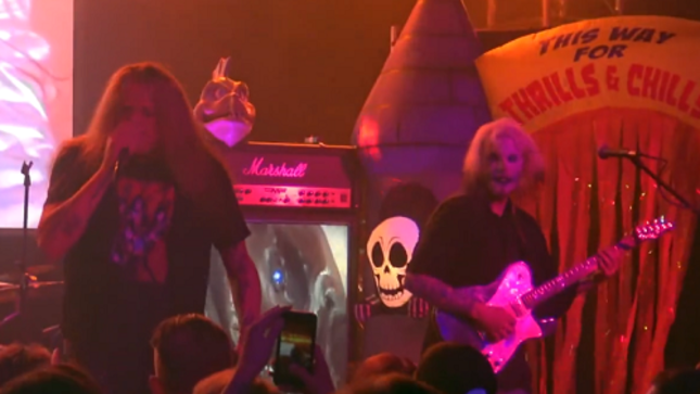 SEBASTIAN BACH Performs "Shout At The Devil" Live With JOHN 5 - High Def Video 