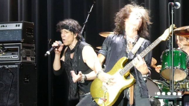 JOE PERRY - Fan-Filmed Video From Atlantic City Show Featuring GARY CHERONE, BRAD WHITFORD And DIZZY REED Posted