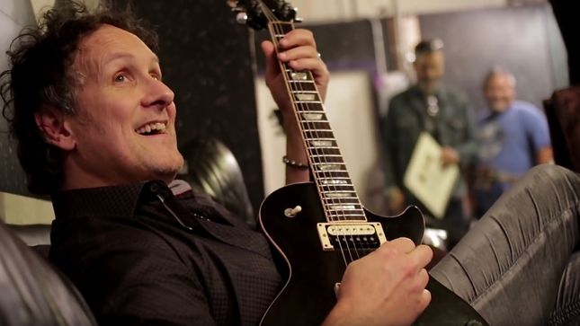 RIVERDOGS Featuring VIVIAN CAMPBELL Release Mini-Documentary Of First Show Since 2004