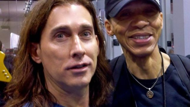 Former MEGADETH Guitarist JEFF YOUNG Posts Unreleased Song Featuring KING'S X Frontman DUG PINNICK And ex-HYDROGYN Vocalist JULIE WESTLAKE