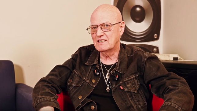 AC/DC Drummer CHRIS SLADE On Whether Or Not The Band Will Record With AXL ROSE - "If I Knew, I Couldn't Say A Word Anyway"; Video
