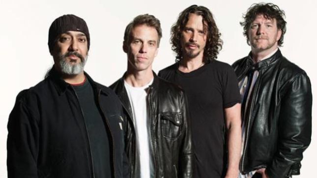 SOUNDGARDEN Drummer MATT CAMERON Pays Tribute To CHRIS CORNELL On The One Year Anniversary Of His Death - "I Will Forever Praise Him For The Decades Of Encouragement He Gave Me" 