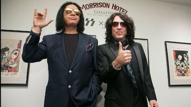 GENE SIMMONS With PAUL STANLEY – Video From Las Vegas Vault Experience Streaming