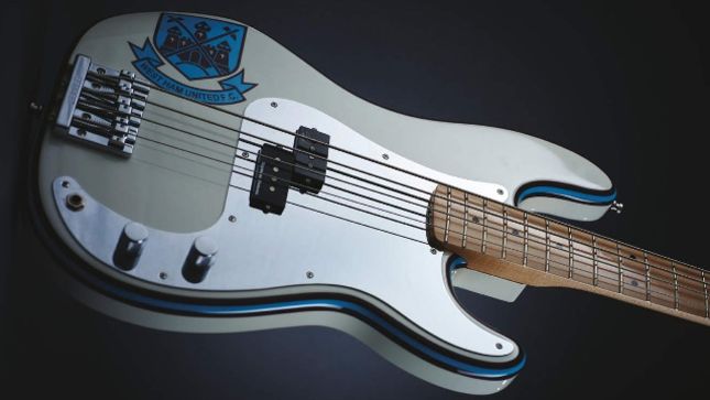 IRON MAIDEN - Review Of New STEVE HARRIS Signature Precision Bass Posted
