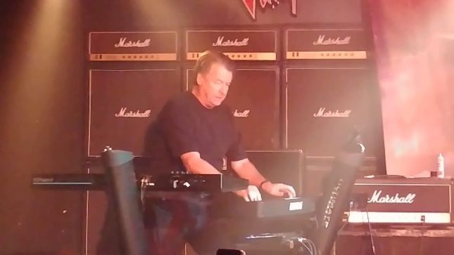 GREGG GIUFFRIA Reunites With ANGEL Bandmates PUNKY MEADOWS And FRANK DIMINO On Stage Is Las Vegas; Fan-Filmed Video Posted