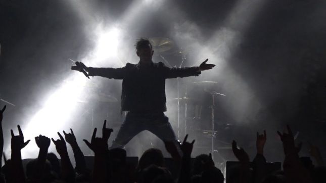  CYHRA Frontman JAKE E Talks Working On New Music, Making Songs "A Little Bit More Live-Friendly" (Video)