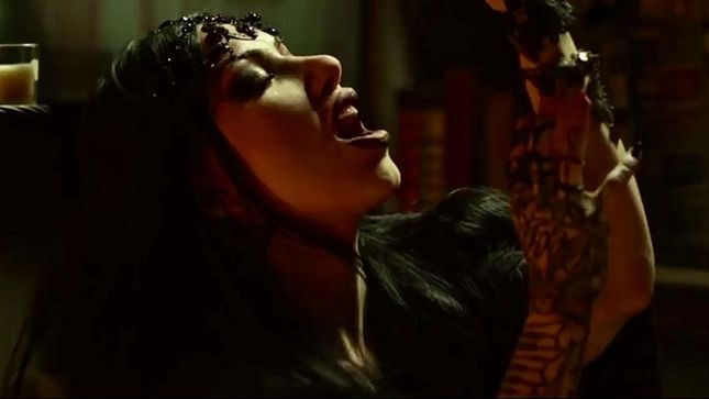 NEW YEARS DAY Release "Disgust Me" Music Video; Band On US Tour With HALESTORM And IN THIS MOMENT
