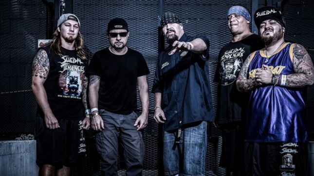 MIKE MUIR On Asking Ex-SLAYER Drummer DAVE LOMBARDO To Join SUICIDAL TENDENCIES - "It Was Like I Was 14 Again; Pacing Around And Nervous"