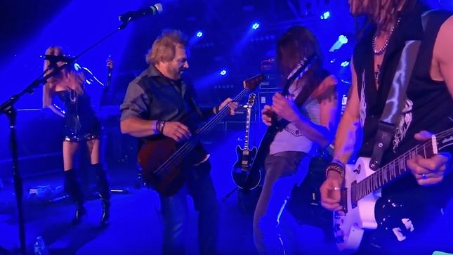 MICHAEL ANTHONY Joins Former MEGADETH Guitarist JEFF YOUNG For Cover Of VAN HALEN's "Ain't Talkin' Bout Love"; Video