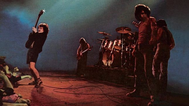 Former AC/DC Bassist MARK EVANS Says Let There Be Rock Was Band's "First Real" Album - "That's Where The Band Starts Sounding Like The Band"; Audio