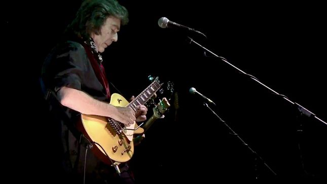 STEVE HACKETT Talks GENESIS Revisited: Band With Orchestra Tour 2018 - "Nobody Takes An Orchestra Out On The Road To Make Money" 