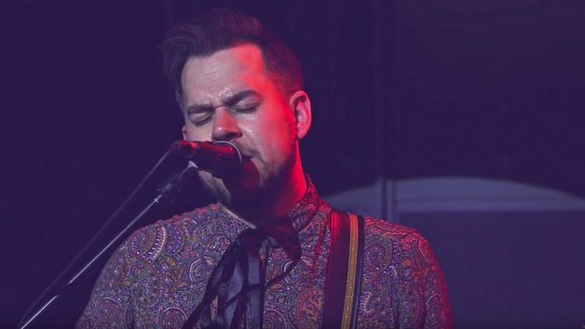 TAX THE HEAT Performs "All That Medicine" Live At YouTube Space London; Video