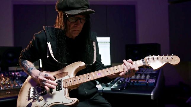 MÖTLEY CRÜE Guitarist MICK MARS Featured In New Episode Of Ernie Ball Web Series String Theory; Video