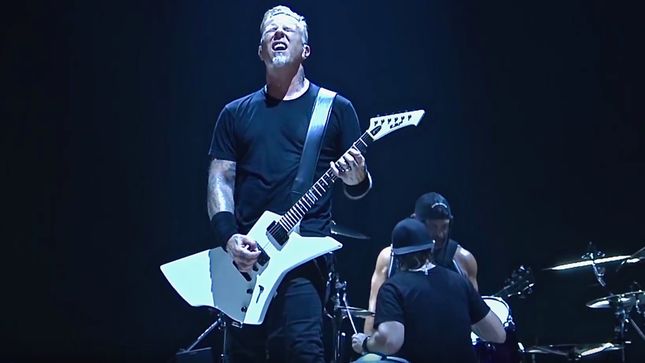 METALLICA Perform "Halo On Fire" And "Battery" In France; 2017 HQ Performance Videos Streaming
