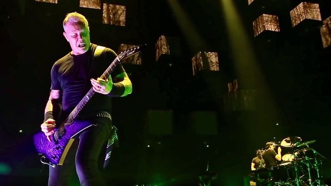 METALLICA Sets Record For "Heaviest" Concert Ever At Lincoln, Nebraska's Pinnacle Bank Arena