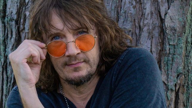 DONNIE VIE To Release Beautiful Things Album Next Month; "I Could Save The World" Single Streaming