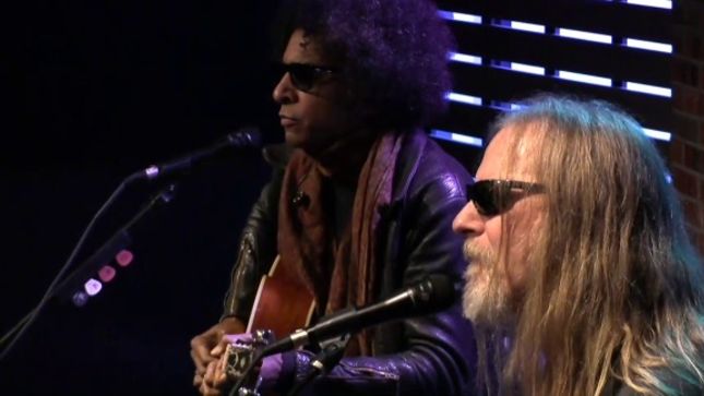 ALICE IN CHAINS Frontman WILLIAM DUVALL On Working With JERRY CANTRELL - "A Thing Of Trying To Create Or Leave Room For One Another Out Of Respect And Admiration"