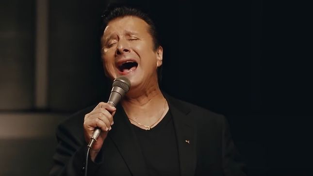 STEVE PERRY Ponders Possible Tour - "There Would Be No Way In The World I’d Go Out There And Not Sing JOURNEY Music Too"