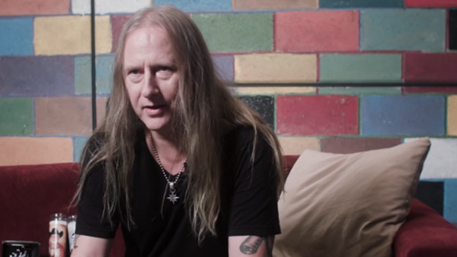 ALICE IN CHAINS Guitarist JERRY CANTRELL Goes Shopping At Amoeba Records In Los Angeles - "What's In My Bag?"