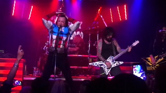 STRYPER Perform VAN HALEN Classic With L.A. GUNS Guitarist TRACII GUNS At Whisky A Go Go Show; Fan-Filmed Video Posted