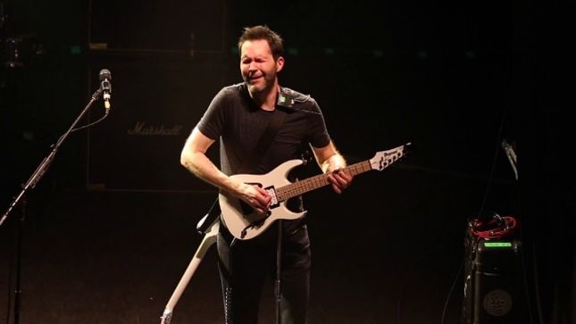 MR. BIG Guitarist PAUL GILBERT Talks New Solo Album - "Letting Jazz Elements Into My Playing Scares Me A Little"
