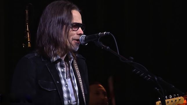 MYLES KENNEDY Live In Connecticut; Pro-Shot Video Streaming
