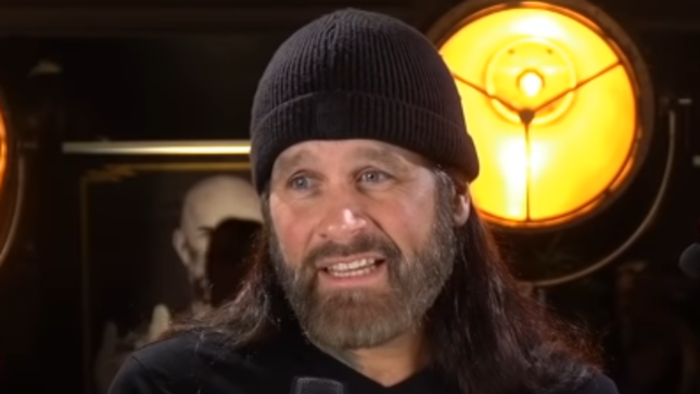 Former MACHINE HEAD Guitarist PHIL DEMMEL On Playing With SLAYER - "I Got A Text From KERRY KING..."
