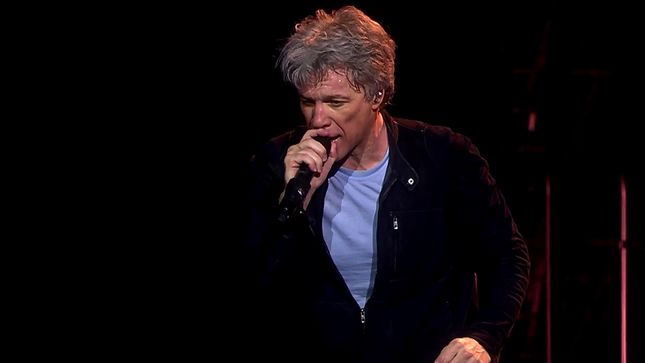 BON JOVI Performs "Born To Be My Baby" In Philadelphia; Official Live Video Streaming