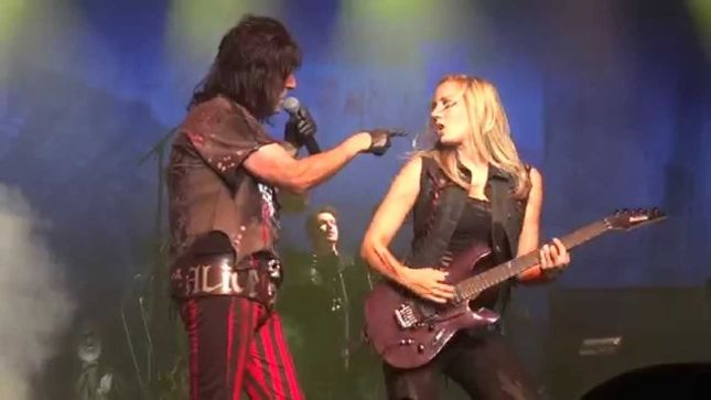 Guitarist NITA STRAUSS Talks Solo Album And Support From ALICE COOPER - "He'll Do Anything In His Power"