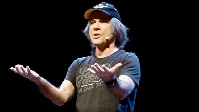 IRON MAIDEN Frontman BRUCE DICKINSON On His One Man Show For What Does This Button Do? Spoken Word Tour - "My Improv Partner Is The Audience"