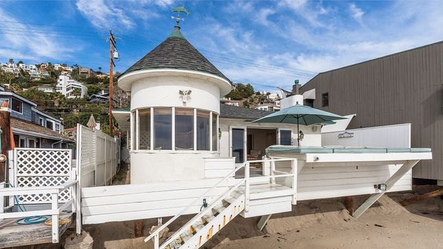 AEROSMITH, VAN HALEN Producer GLEN BALLARD Lists Malibu Beach Cottage For Just Under $8 Million; Photo Gallery