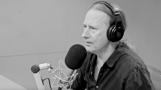 ALICE IN CHAINS Guitarist JERRY CANTRELL Joins METALLICA Drummer LARS ULRICH On It's Electric! Radio Show; Preview Videos Streaming